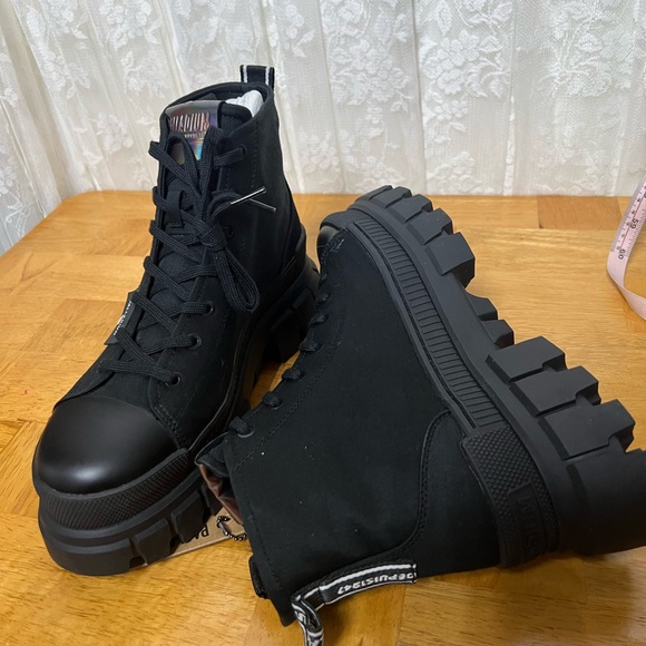 “Palladium” Revolt Hi-Tech Black Rugged High-Tops (8.5) NIB Trendy - Picture 2 of 8